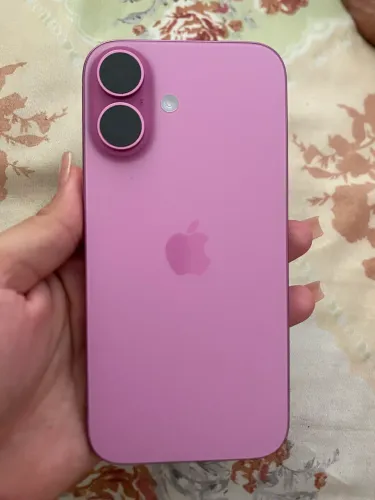 iPhone 16 