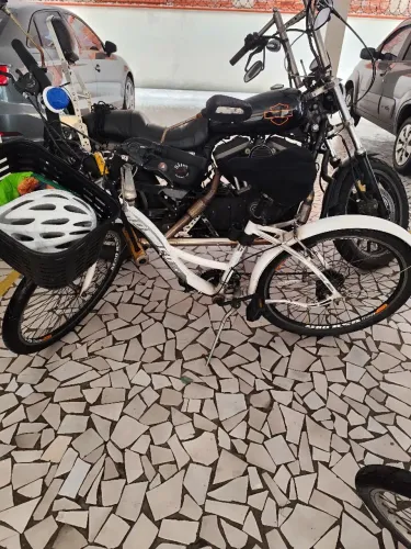 Bicicleta aro 26 com 21 marchas