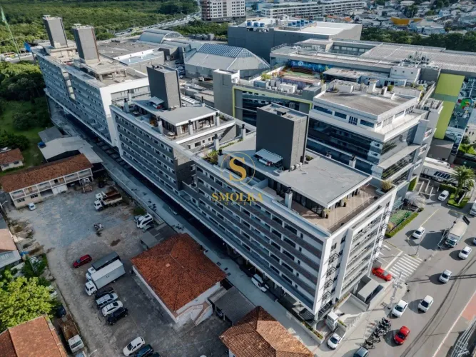 Apartamento à venda com 2 dormitórios, sendo 1 suíte, sacada com churrasqueira, 1 vaga de
