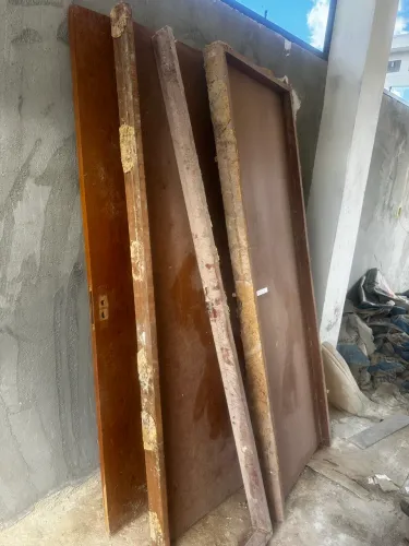 Vendo madeira para reaproveitamento
