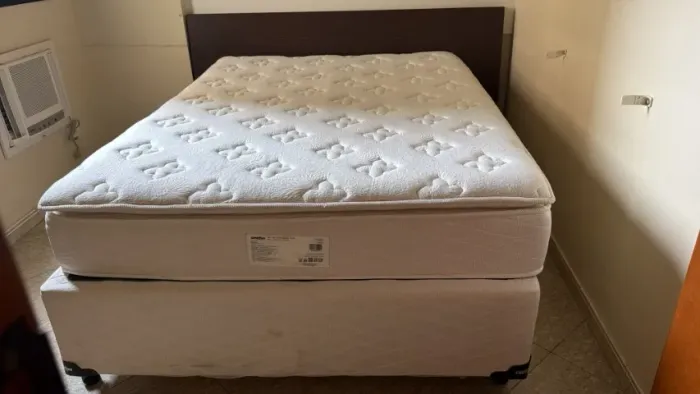 Colchão + BOX - Cama Casal Mola Ensacada - Umaflex (Ótimo Estado)