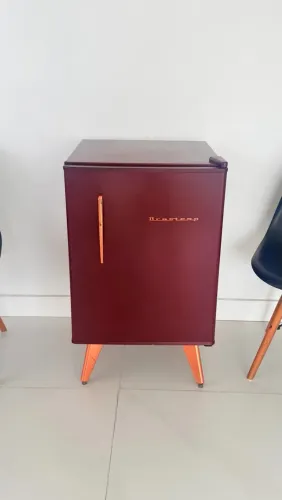 Freegobar cônsul retrô bordo com dourado
