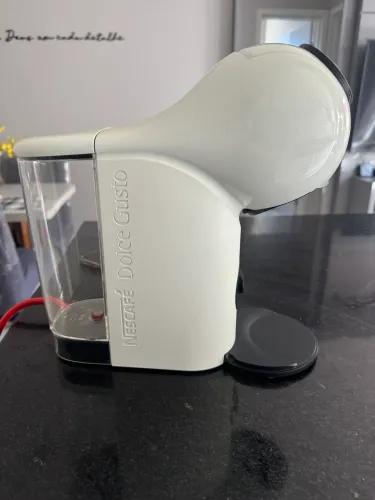 CAFETEIRA DOLCE GUSTO NESCAFÉ 220v