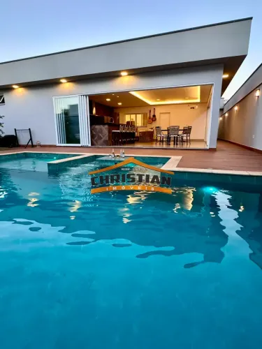 Casa de Alto Padrão no Condomínio Portal São Clemente