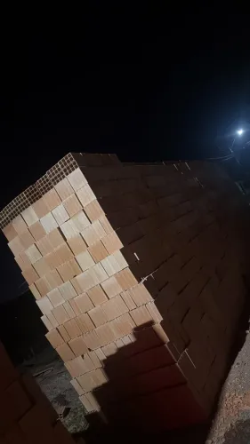 Tijolo tijolos direto da  fábrica para sua  obra sem complicações 