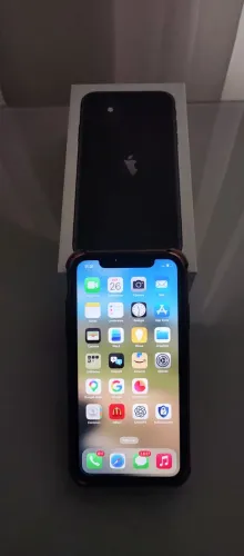 iPhone 11  - 128GB - Preto