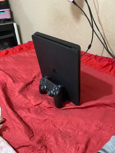 PS4 SLIM / 1TB / 1 CONTROLE / FC 26 INCLUSO