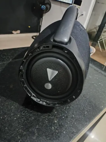 BOMBOX 3