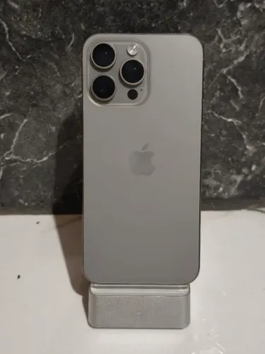 Vendo ou Troco iPhone 15 Pro Max 256gb. Valor Negociável.