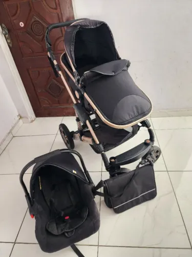 Carrinho de bebê Europeu Luxo 3x1 Moisés + bebê conforto (SEMINOVO)