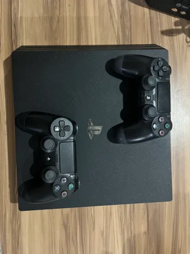 PS4 PRO e PS4