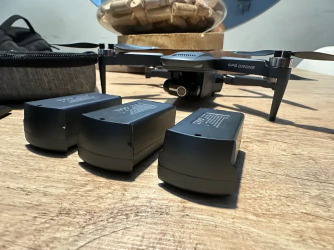 Drone L200 Pro - 3 baterias + cartão de memória extreme pro 64gb