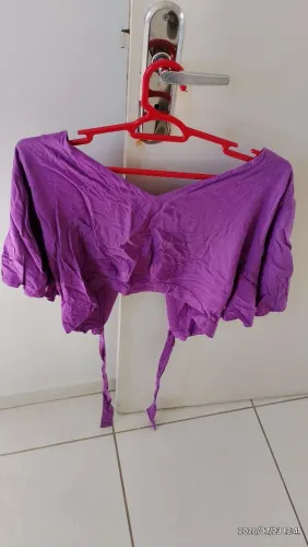 Roupas perfeito estado.