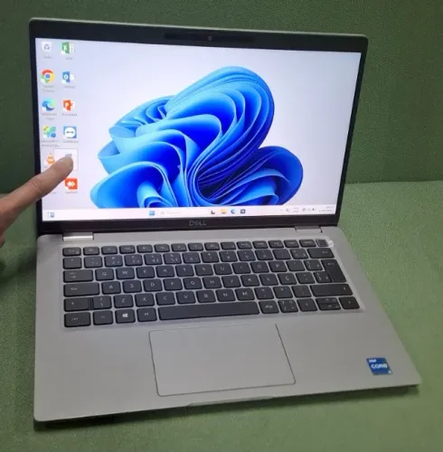 Notebook Dell Tela Touch Core i5 11º geração / 16gb DDR4 / M.2 Nvme 256gb