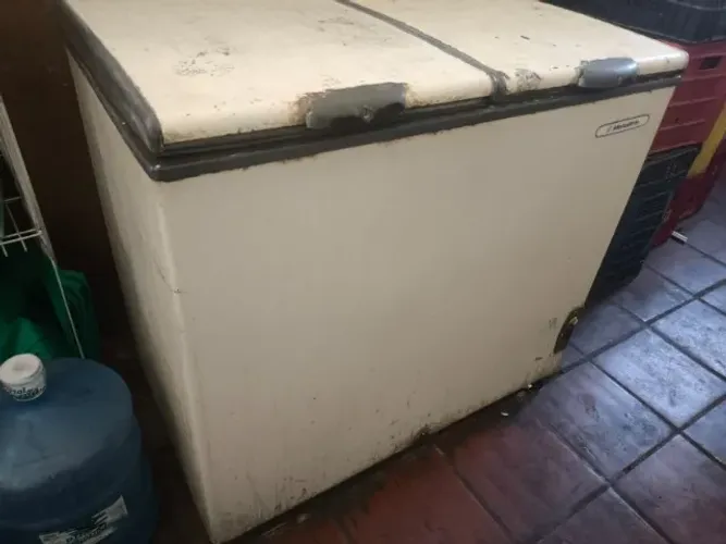 FREEZER HORIZONTAL METALFRIO 2 TAMPAS