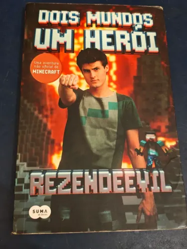 Livro Dois Mundos Um Herói | Rezendeevil