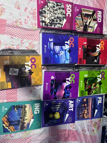 Kit livros poliedro enem e pré vestibular