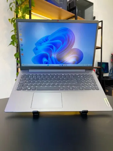 Notebook Lenovo IdeaPad 3 - Core i3 de 11th + SSD M2 256GB + 8GB DDR4 + Tela FullHD