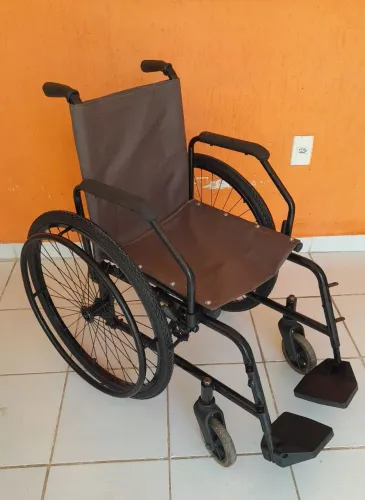 Cadeira de rodas em 05x no cartão 