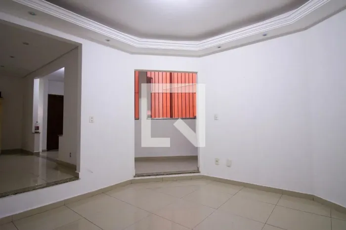 Casa à Venda - Vila Santa Clara, 4 Quartos, 140 m2