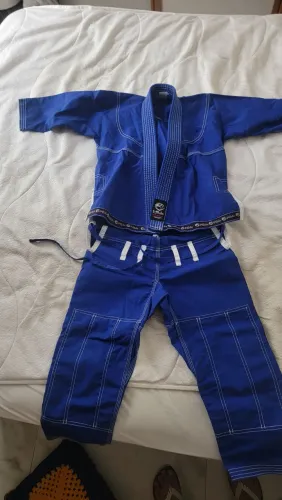 Kimono infantil