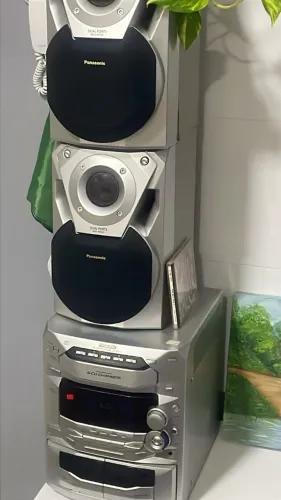 System Panasonic SA AK 18 - Capacidade 5 CDs, 2 Tape K7