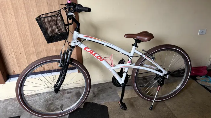 Bicicleta feminina Caloi confort 400 Aro 26