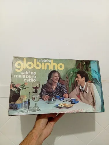 Cafeteira antiga globinho na caixa