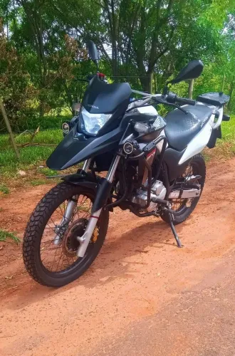 XRE 300 oportunidade