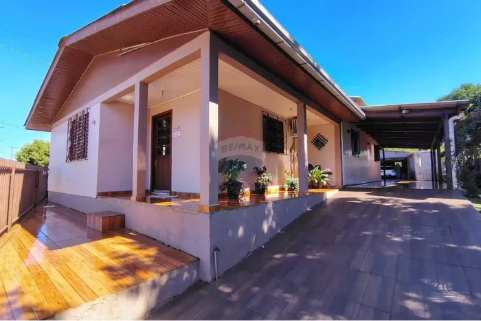 CASA À VENDA EM RONDA ALTA!