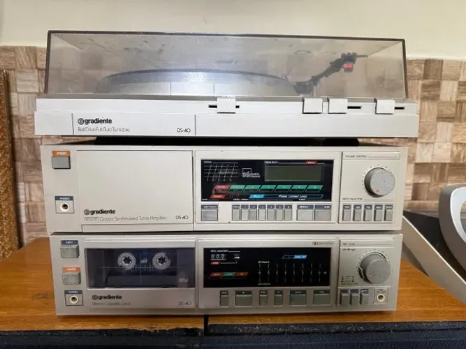 Aparelho de som Gradiente DS-40