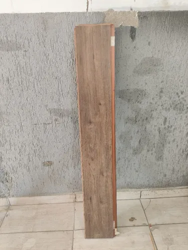 Piso de tábua corrida ( USADO)