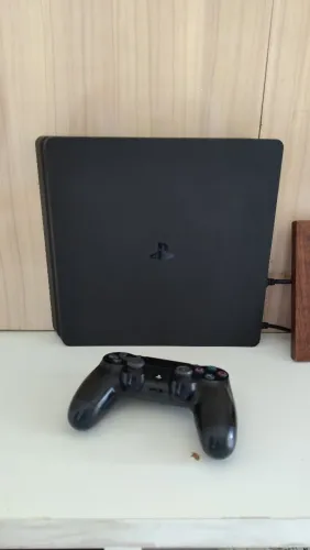 Playstation 4 Slim