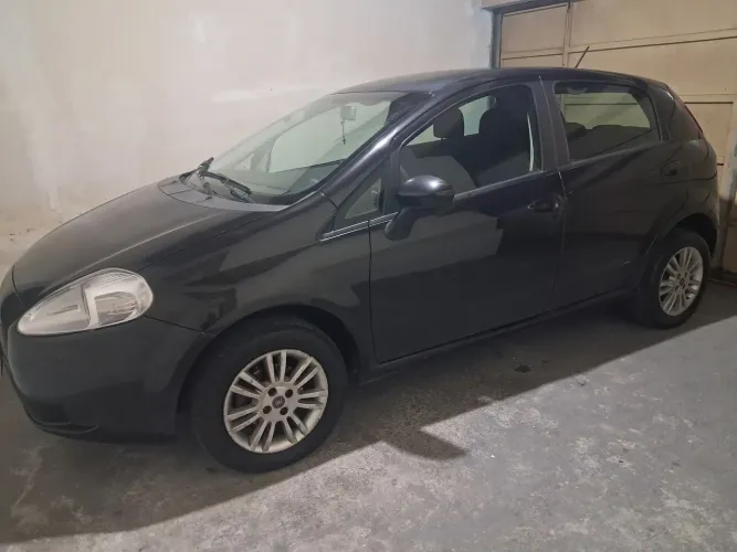 Fiat Punto Attractive Italia 1.4 F.flex 8V 5P 2012