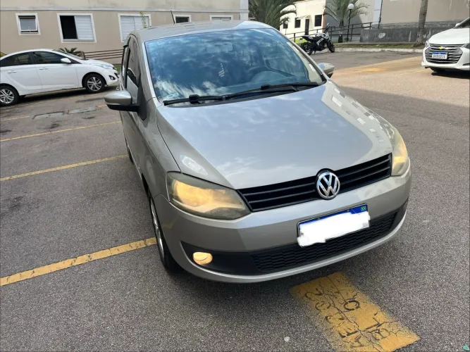 Volkswagen Fox Prime/higli. 1.6 Total Flex 8V 5P 2014