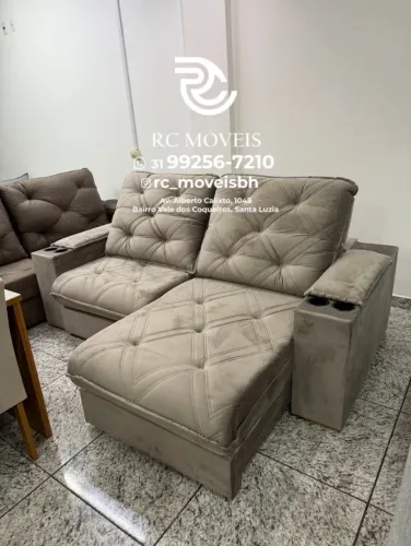 Sofá Retrátil e Reclinável Cuiabá com Porta-Copos - Conforto, Estilo e Praticidade