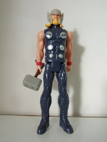 Boneco Thor 