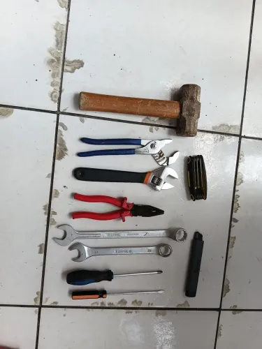 VENDO FERRAMENTAS
