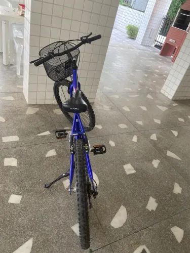 Bicicleta de Passeio Ultra Bikes Esporte Aro 24 Reforçada Freio V-Brake - 18 Marchas Azul