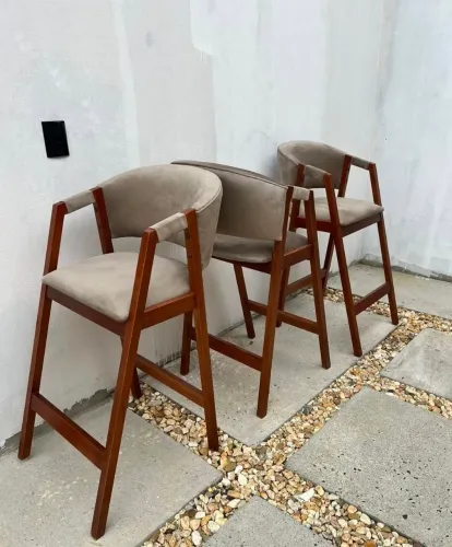 Banqueta alta 