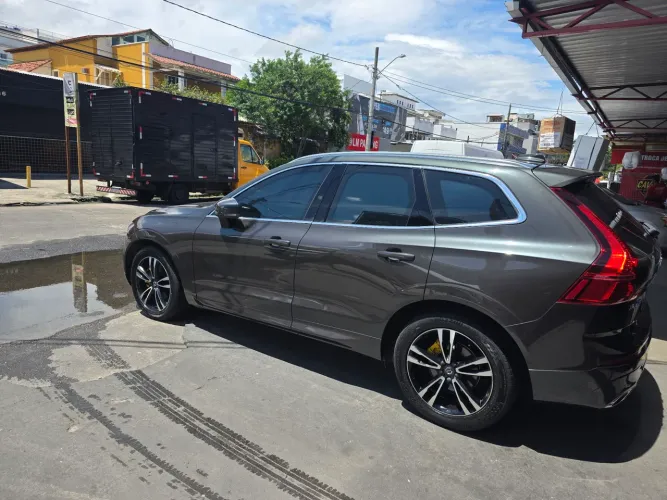 Volvo XC-60 XC 60 T-5 Dynamic 2.0 FWD Turbo Gasolina 4P AUT 2018