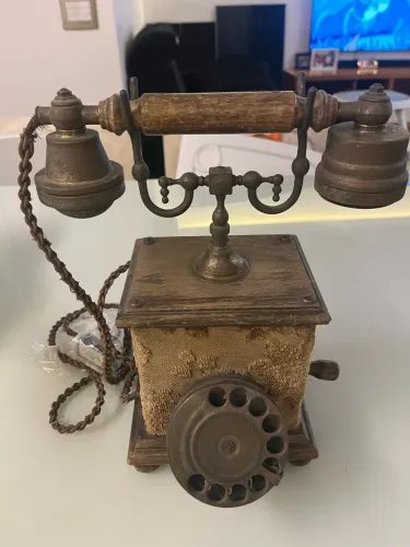 Telefone antigo