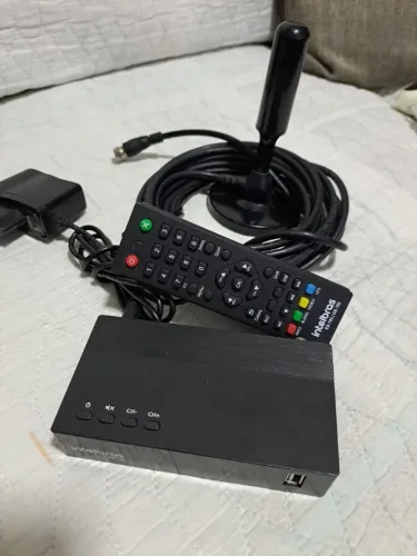 Conversor Digita Cd730 Intelbras De Tv Com Gravador Cor Preto + antena (USADO)