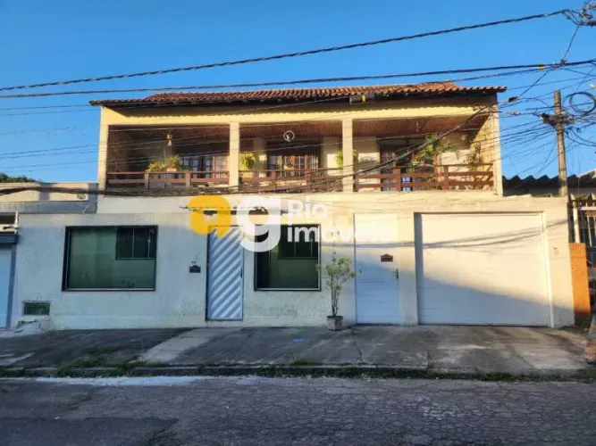 Apartamento : / Residencial / Vila Valqueire