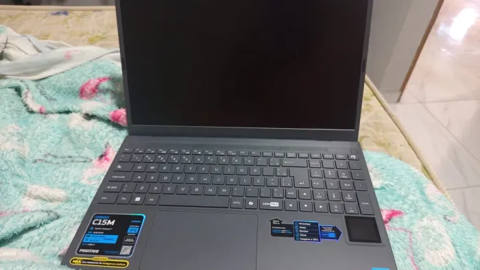 Notebook positivo novo, 4 meses de uso pra vende rápido