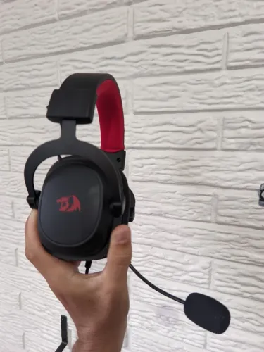 Headset Redragon Zeus<br>Novo, com caixa e garantia <br>150,00