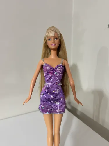 Barbie Básica anos 2000