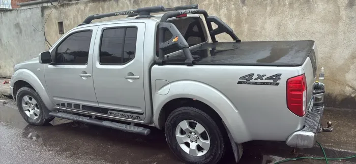 Nissan Frontier Se/se Strik CD 4X4 2.5 TB Dies. 2011