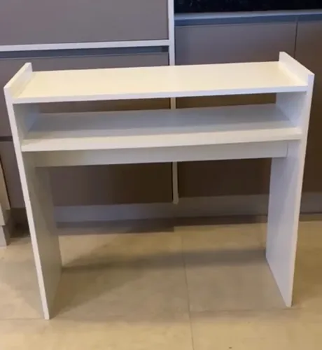 Escrivaninha/ mesa para manicure 