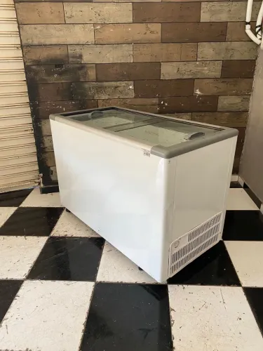 Freezer horizontal novinho tampa de vidro entrego